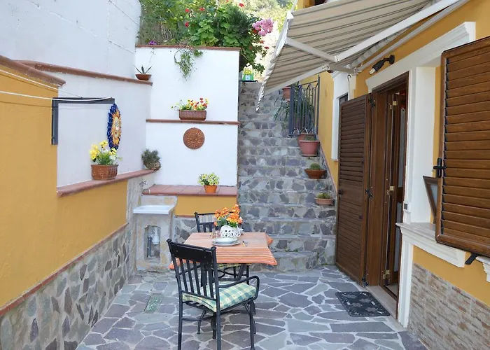 Residenza Eolo 度假居 *